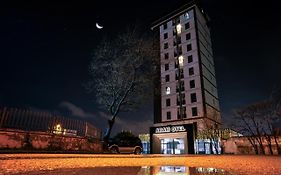 Aram Otel Business & Luxury